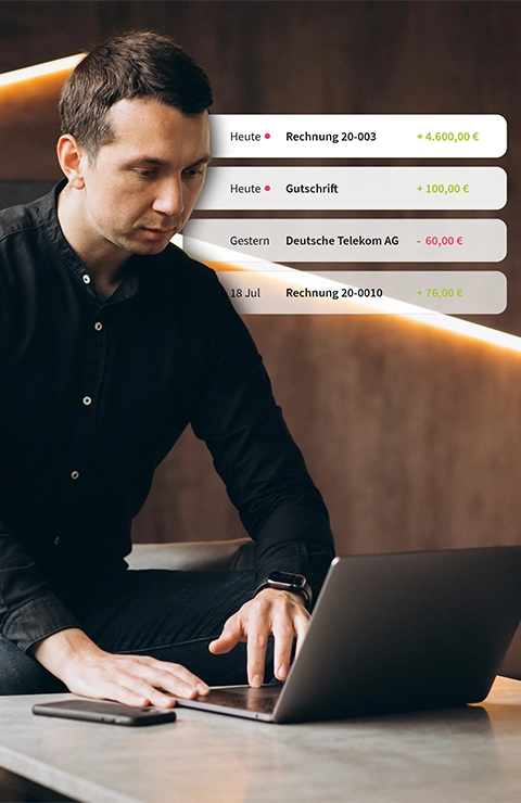 Mann am Laptop mit Zahlungsübersicht – steht für den automatischen Abgleich von Zahlungen mit Rechnungen